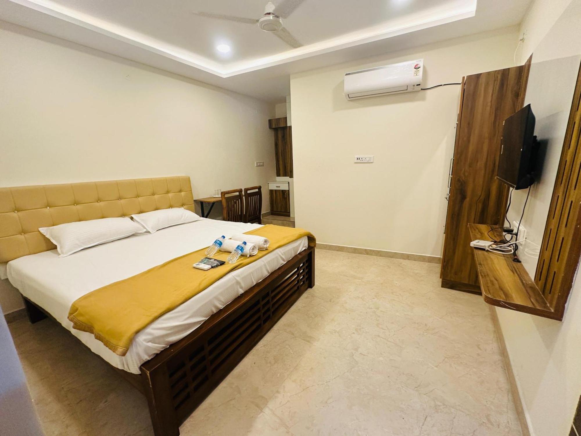 Mahadeepam Residency Villa Tiruvannamalai Exterior photo